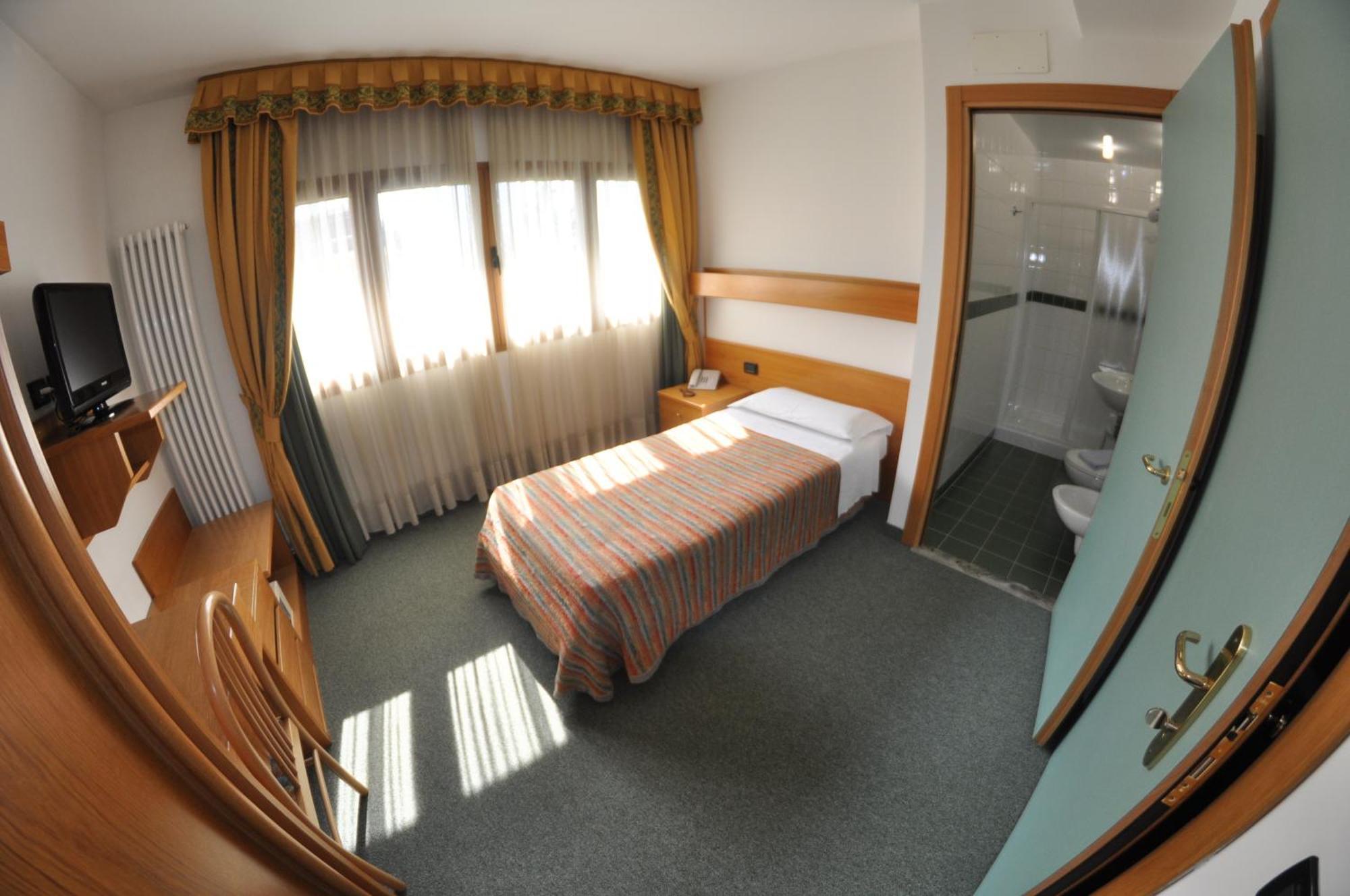 Liberty Hotel Male Ngoại thất bức ảnh